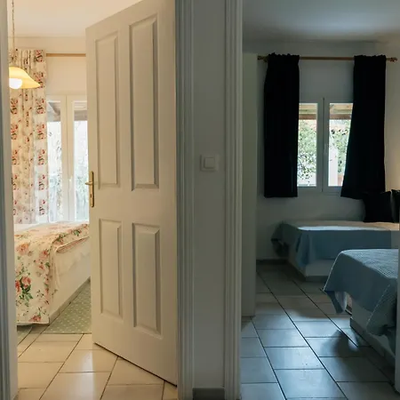 Artemis Πανσιόν