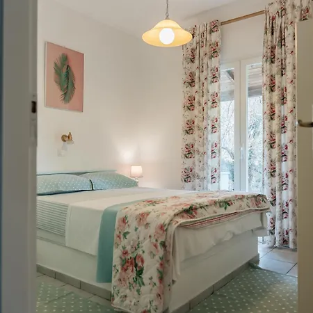 Artemis 3* Kamari (Corinthia)